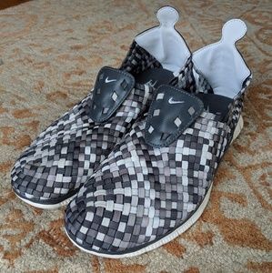 Nike Free Woven 4.0 - never worn